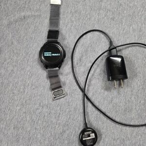 Samsung Galaxy Watch 3 - Silver and Black